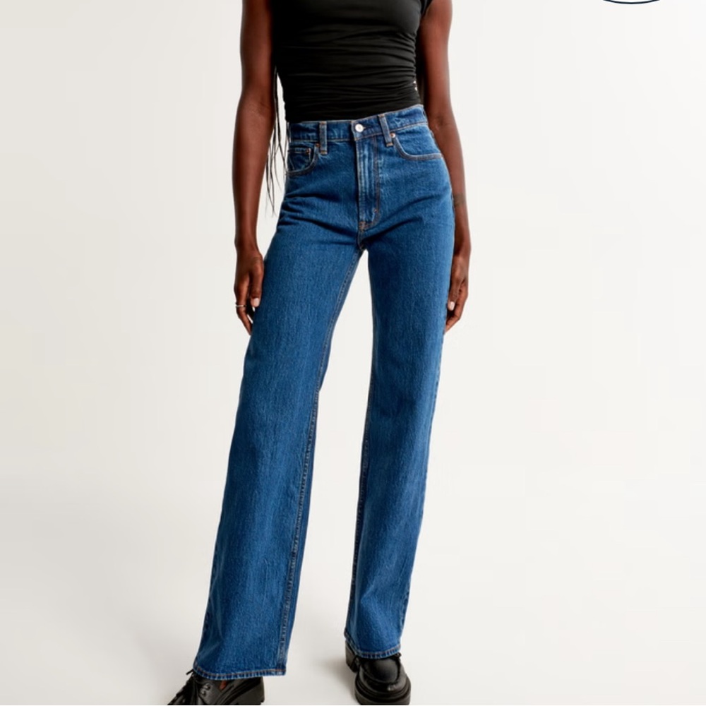 A&F High Rise 90’s Relaxed Jean